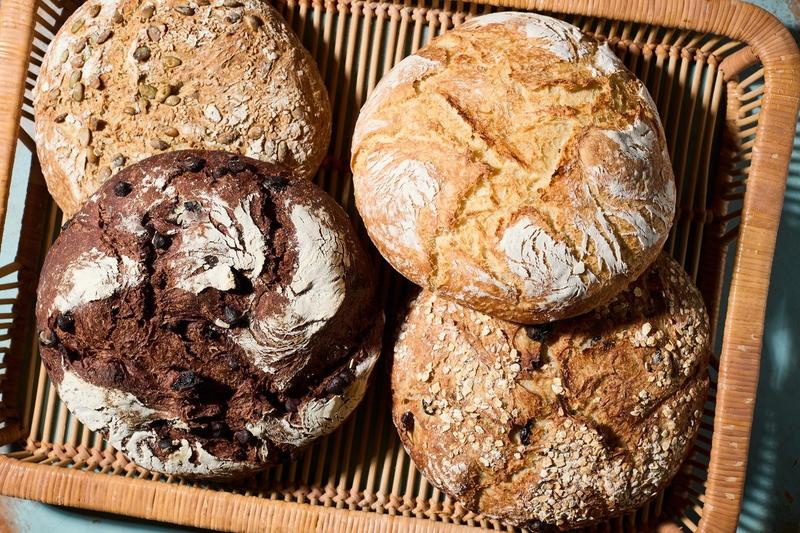 Sekrety idealnego chleba: jak długo piec w piekarniku, by uniknąć błędów?