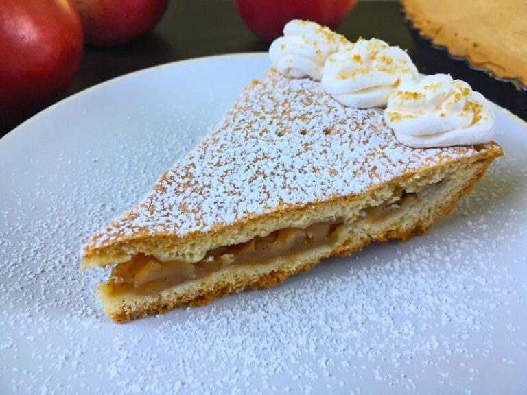 Szybki i zdrowy deser: pyszne ciasto z jabłkami bez margaryny