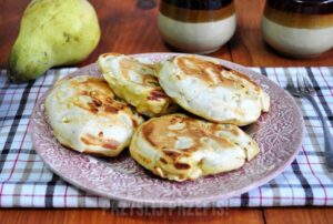 Proste ciasto z gruszkami na oleju, które zachwyci każdym smakiem