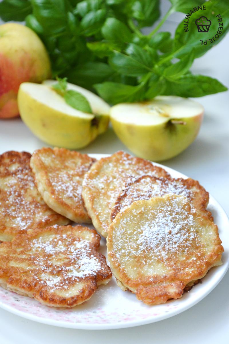 Placki z jabłkami