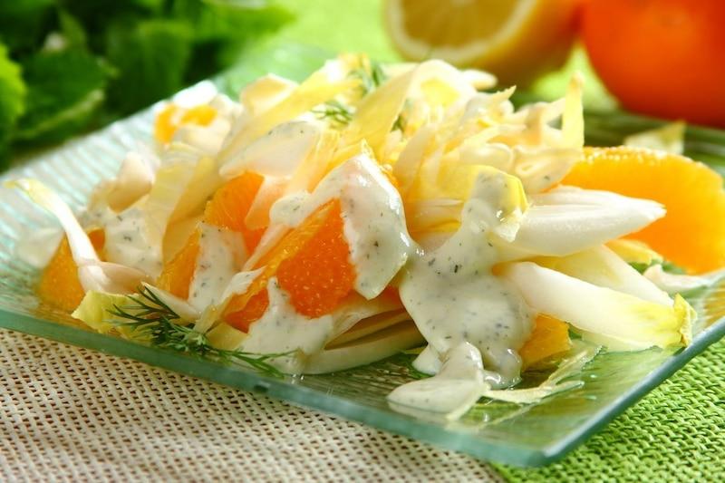 Stylowe podanie sałatki