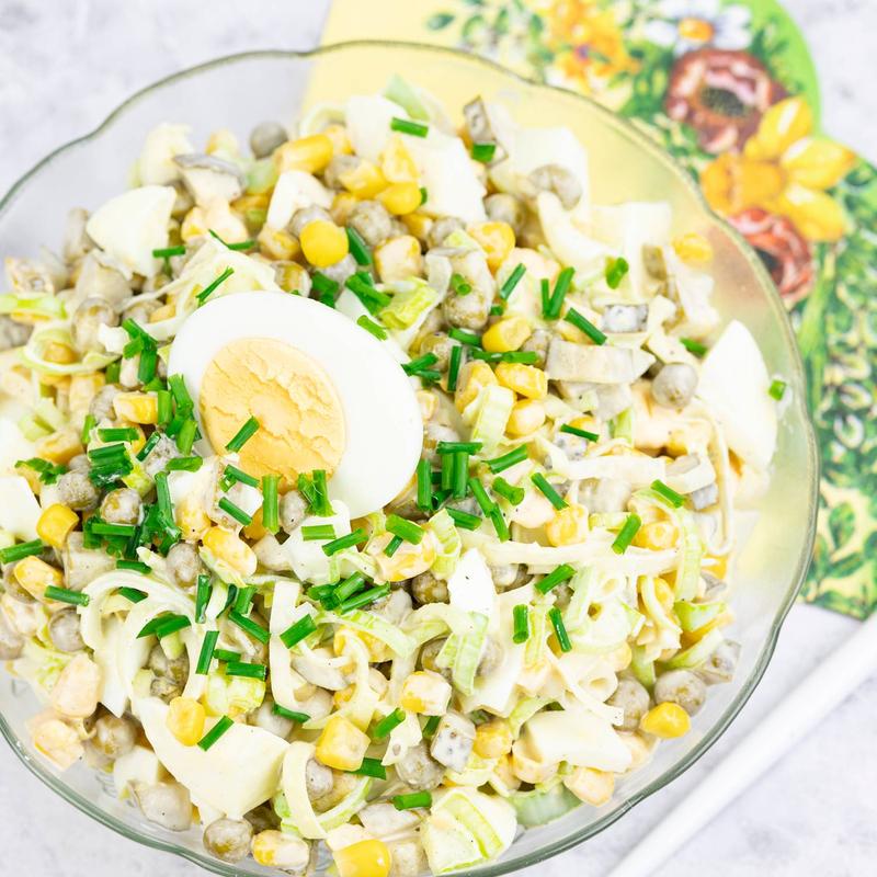 Zaskocz swoich gości wyjątkową sałatką z pora – sprawdź, jak ją przygotować!