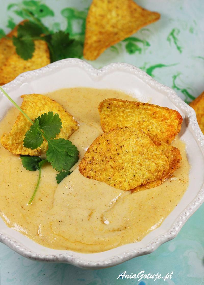 Najlepsze miejsca na sos serowy